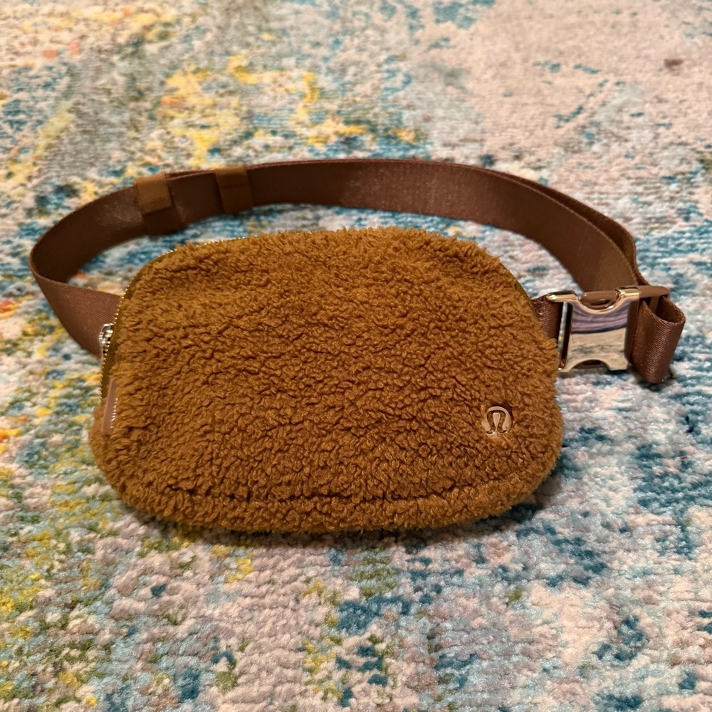 Lululemon Brown / Gold Sherpa Teddy Belt Bag
